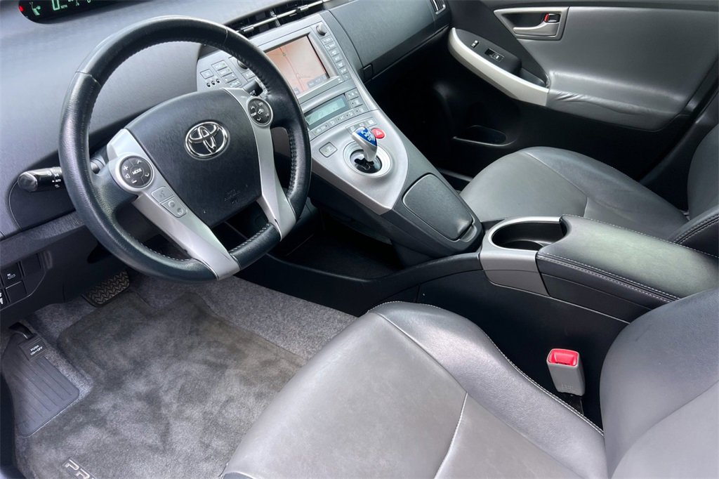 Used 2013 Toyota Prius Four image 12