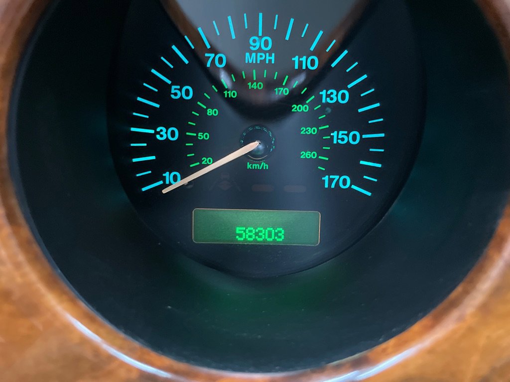 Used 2003 Jaguar XK8 Convertible image 29