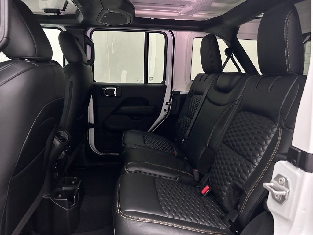 New 2025 Jeep Wrangler Unlimited Sahara w/ Safety Group AWD/4WD image 19