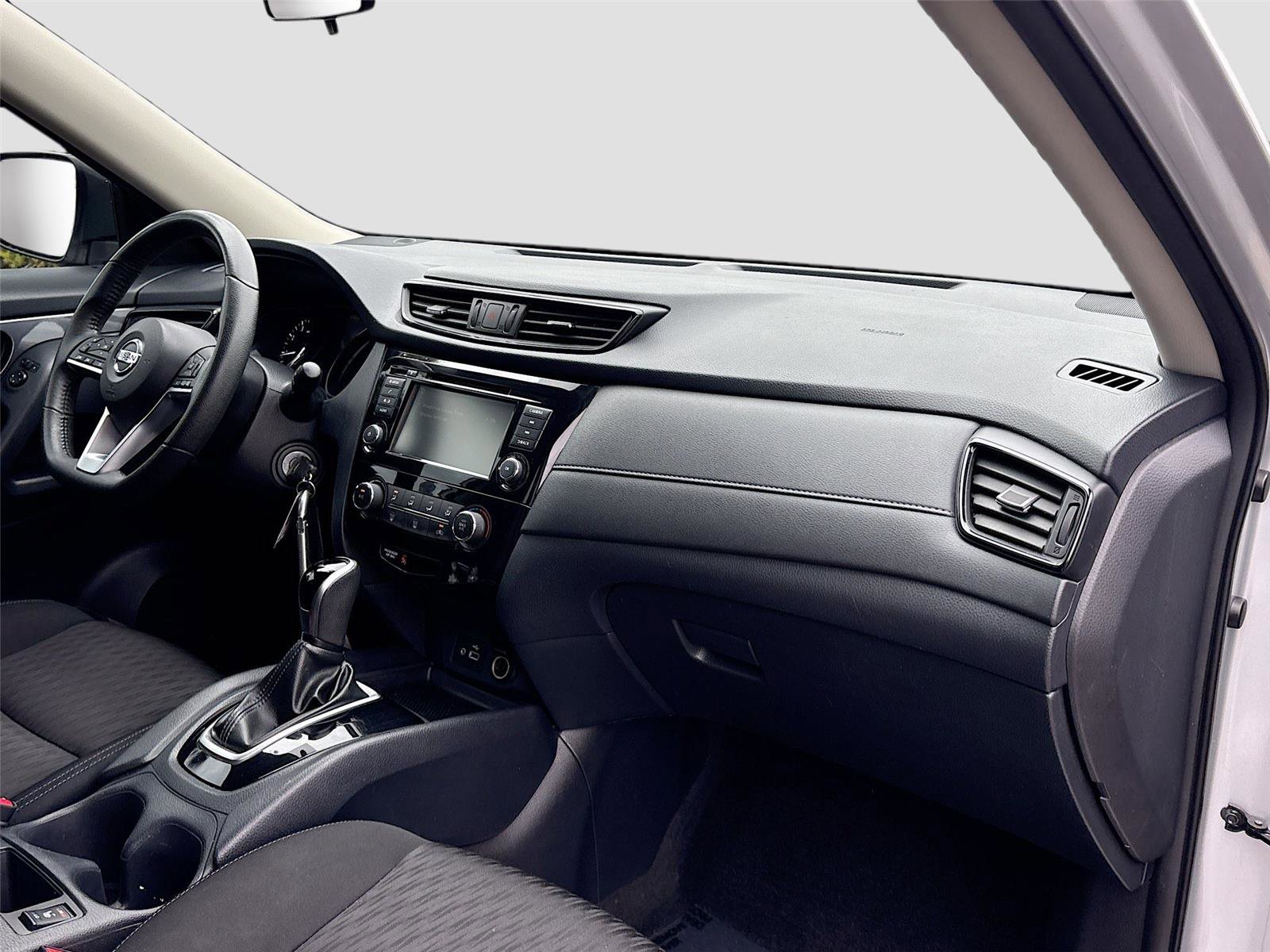 Used 2019 Nissan Rogue S w/ Special Edition Package image 27