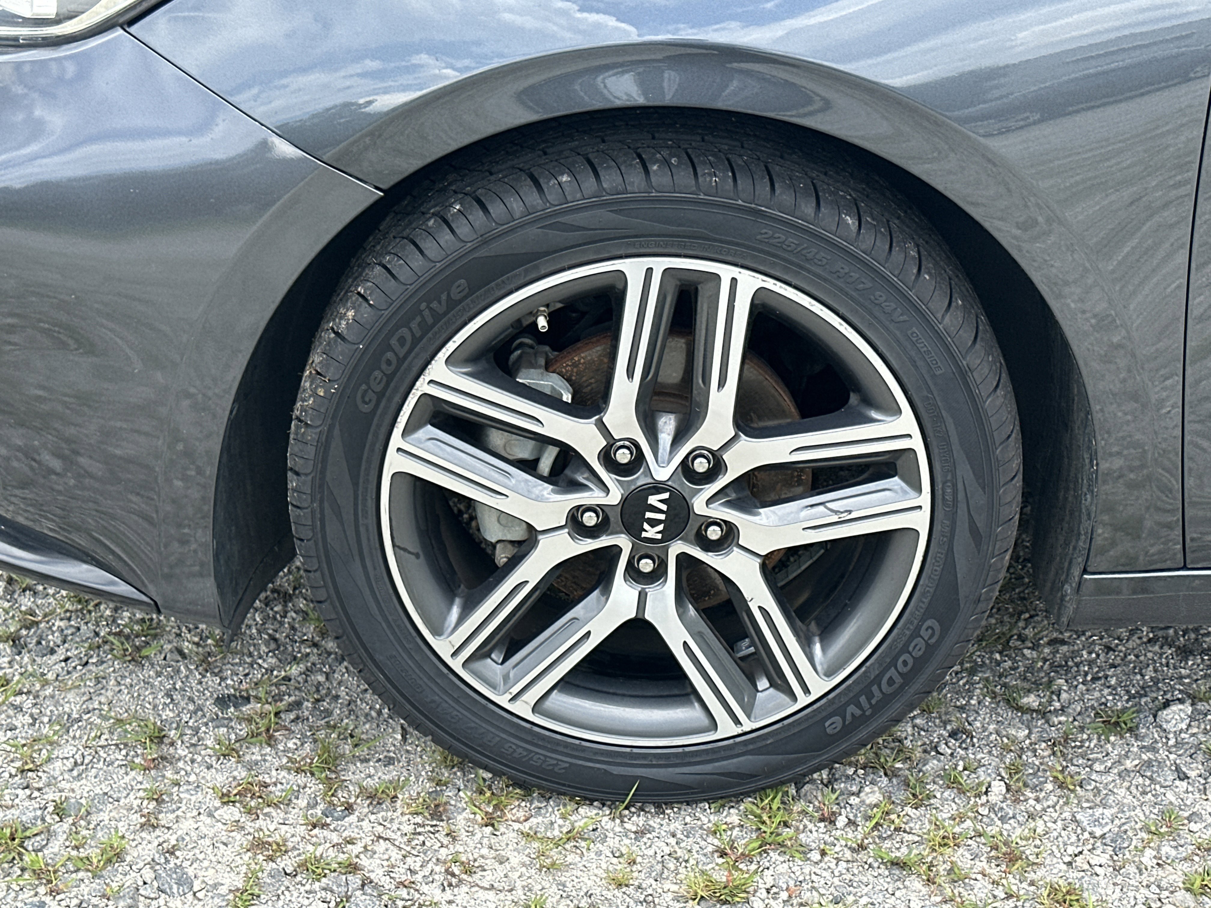 Used 2019 Kia Forte S w/ S Premium Package FWD image 11