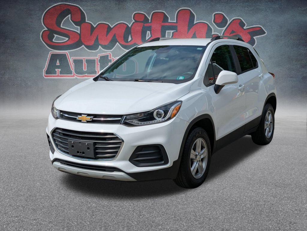 Used 2022 Chevrolet Trax LT w/ LT Convenience Package AWD/4WD image 3