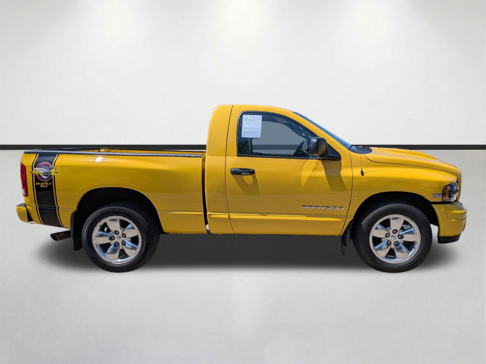 Used 2005 Dodge Ram 1500 Truck SLT w/ Rumblebee Group RWD image 3