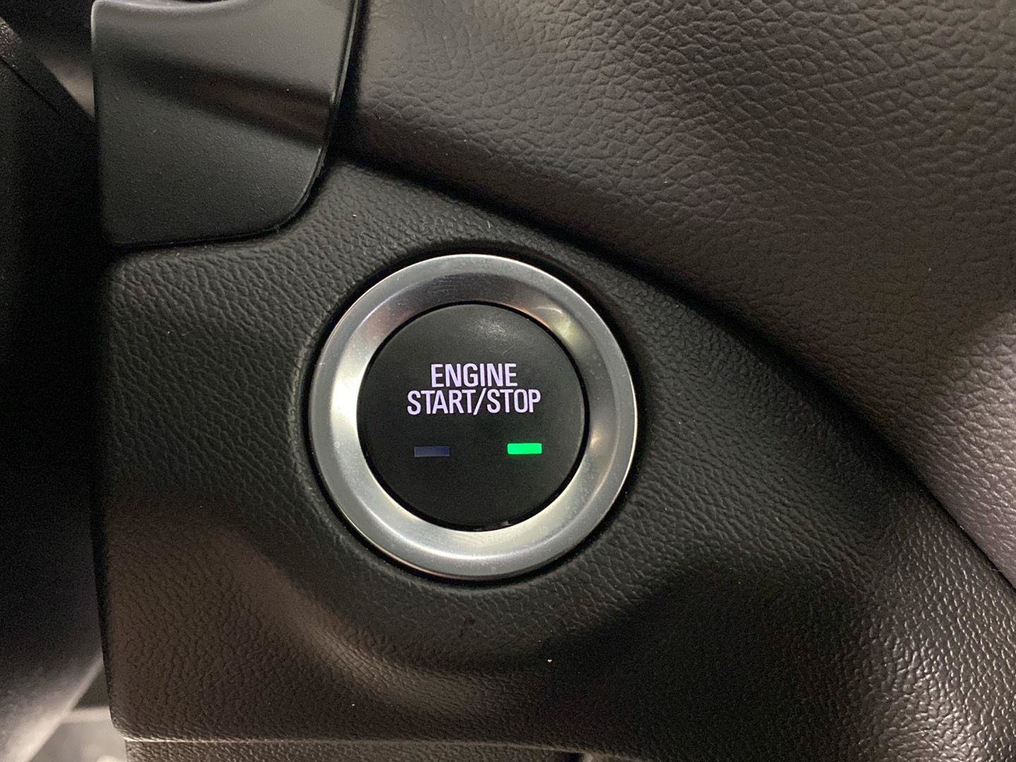 Used 2023 Chevrolet Equinox LT AWD/4WD image 9