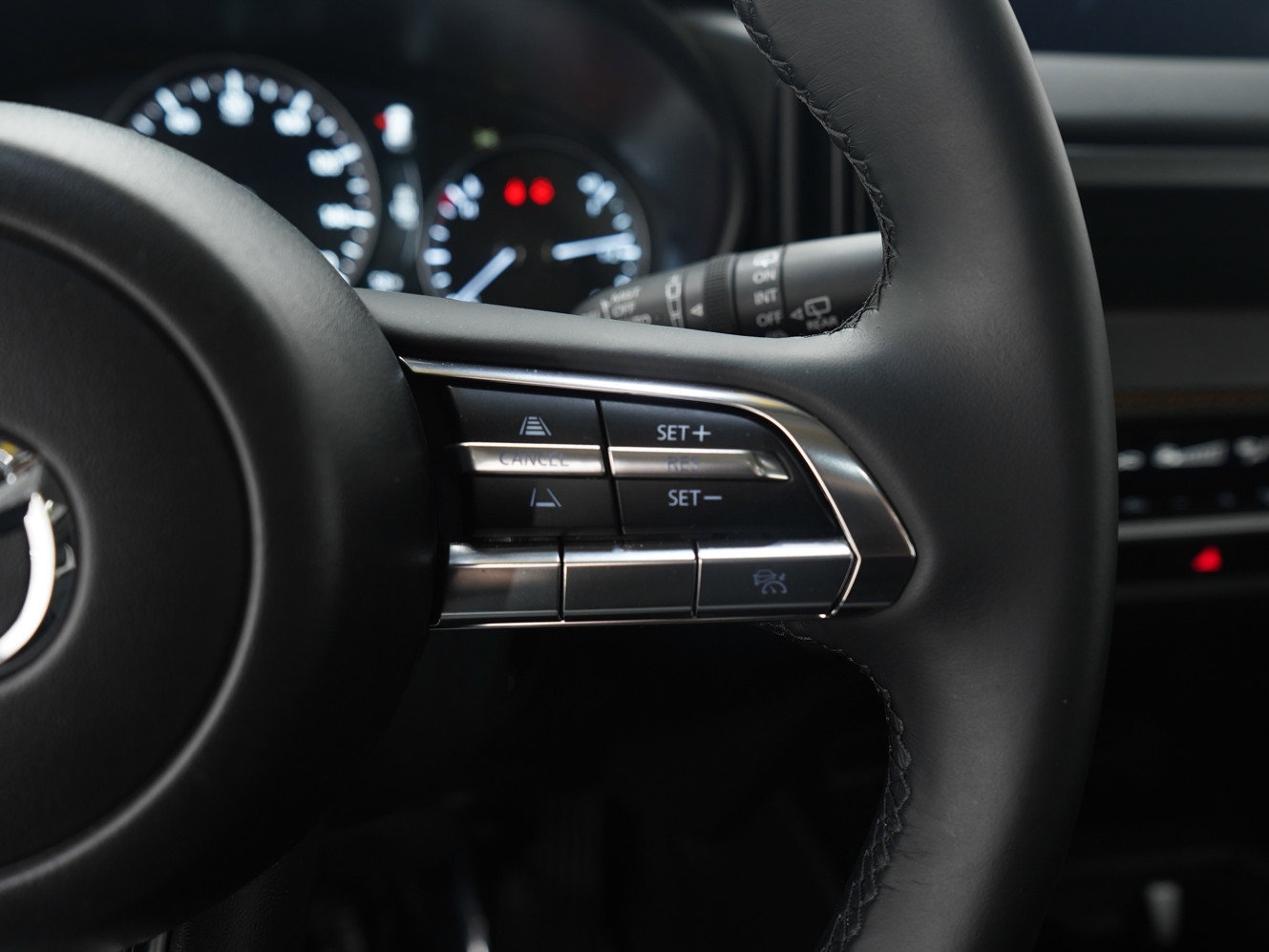 Certified 2025 MAZDA CX-50 AWD 2.5 Hybrid w/ Premium Pkg image 28