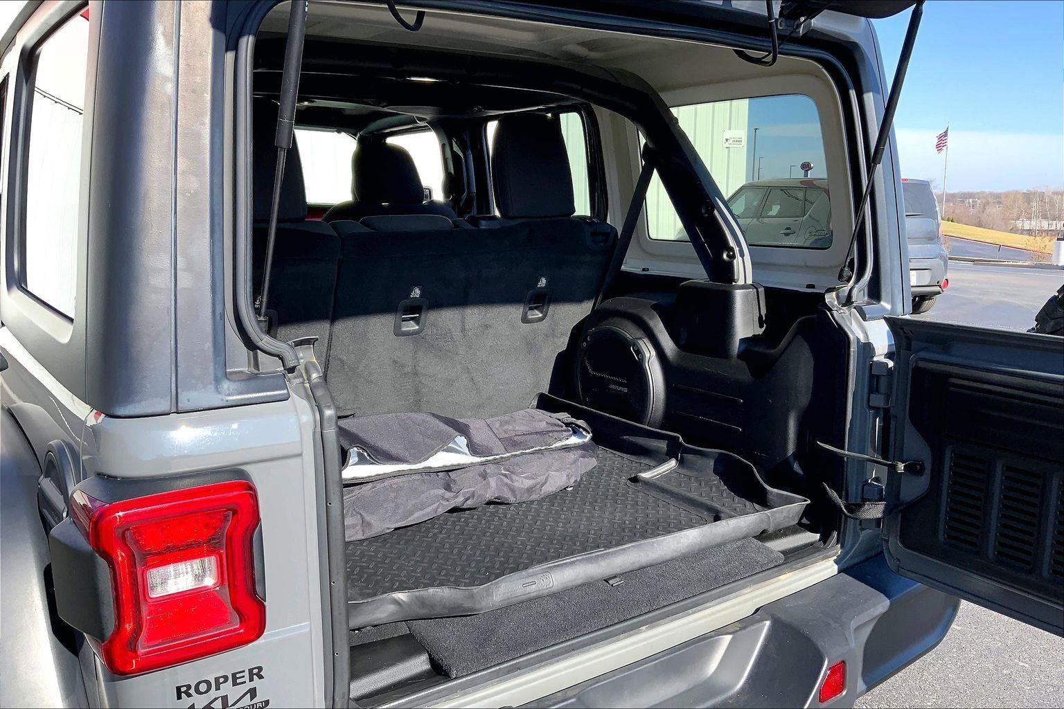 Used 2019 Jeep Wrangler Unlimited Rubicon image 24