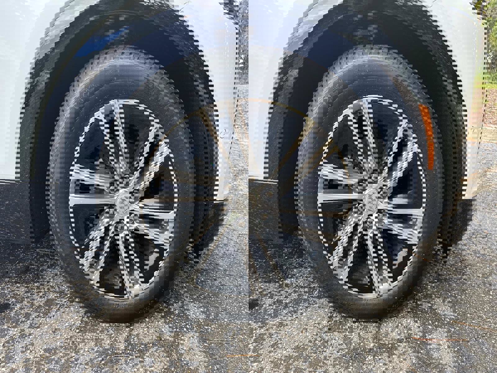 New 2026 Cadillac Lyriq Luxury image 4