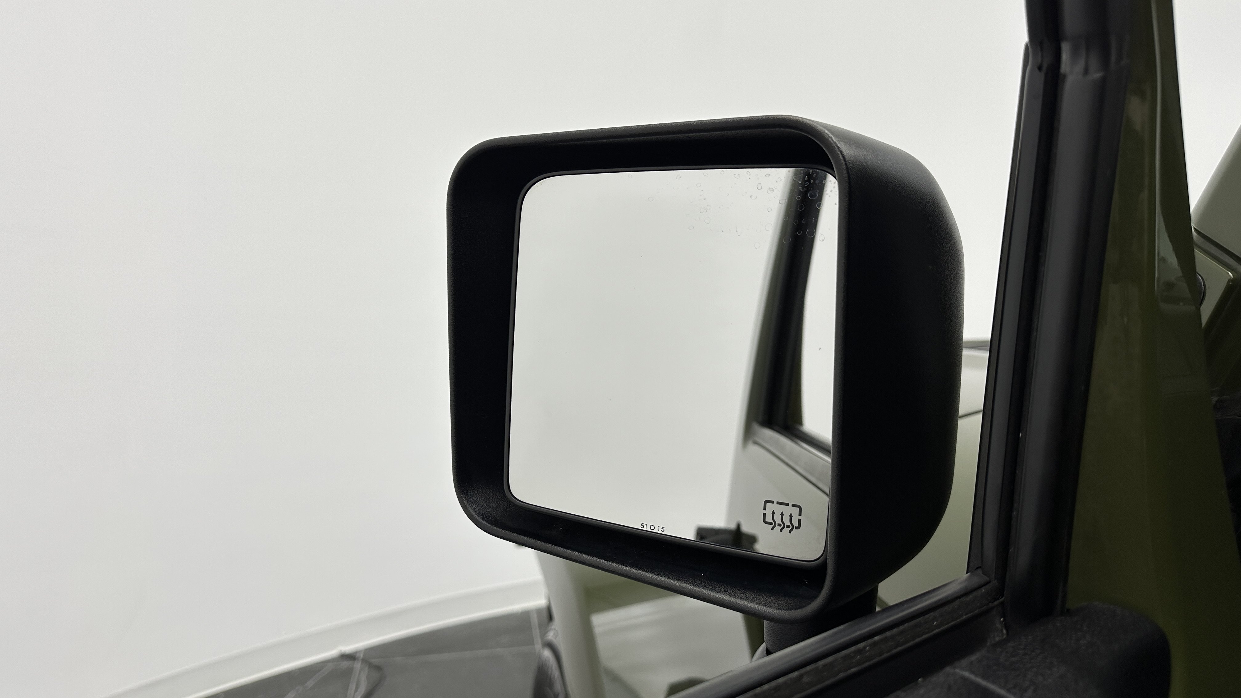 Used 2016 Jeep Wrangler Sahara AWD/4WD image 12
