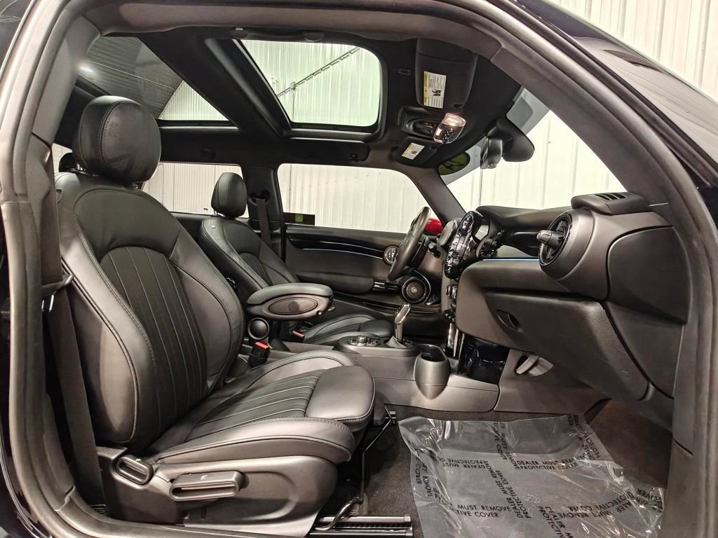 Used 2024 MINI Cooper John Cooper Works FWD image 28