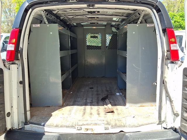 Used 2021 Chevrolet Express 2500 RWD image 8