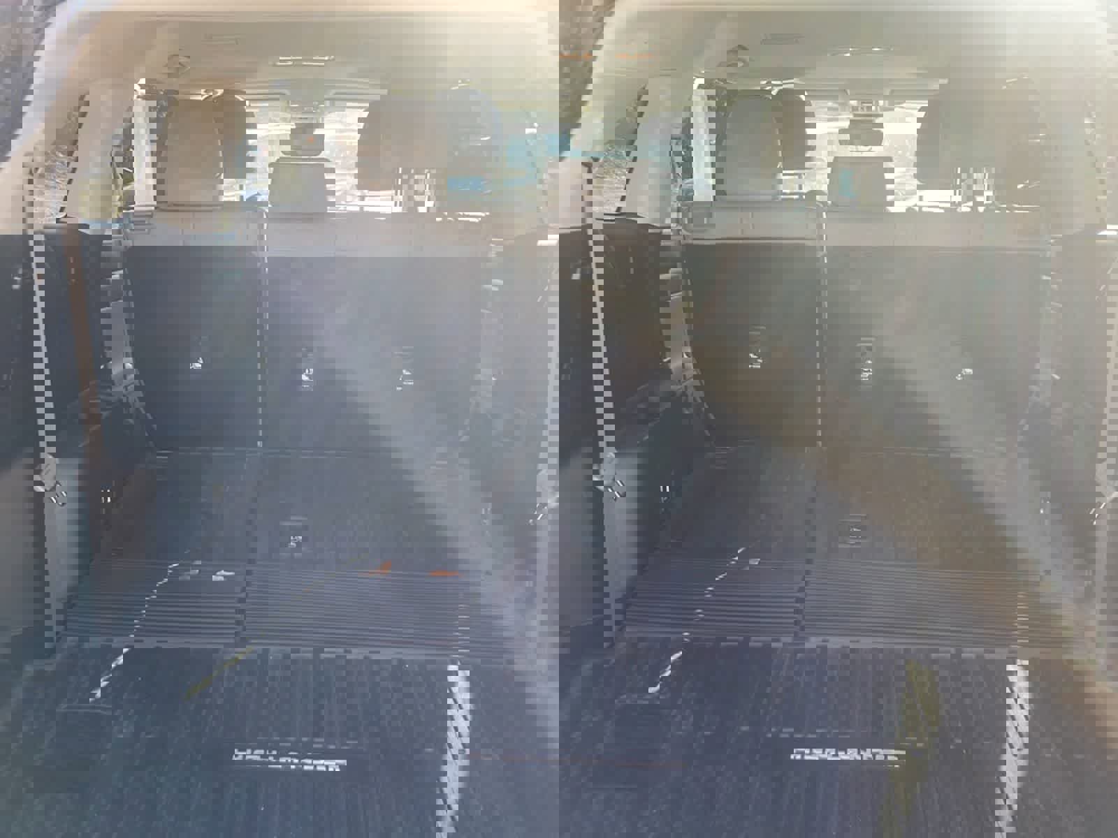 Used 2021 Toyota Highlander XLE image 9