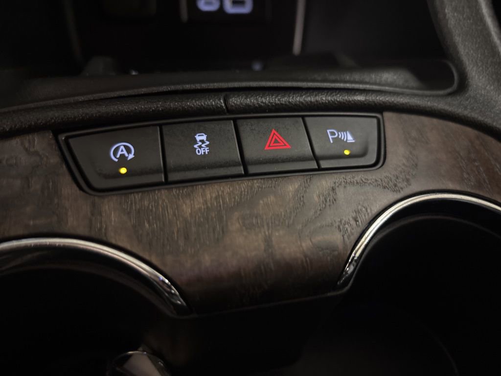 Used 2020 GMC Acadia Denali w/ Denali Ultimate Package image 17