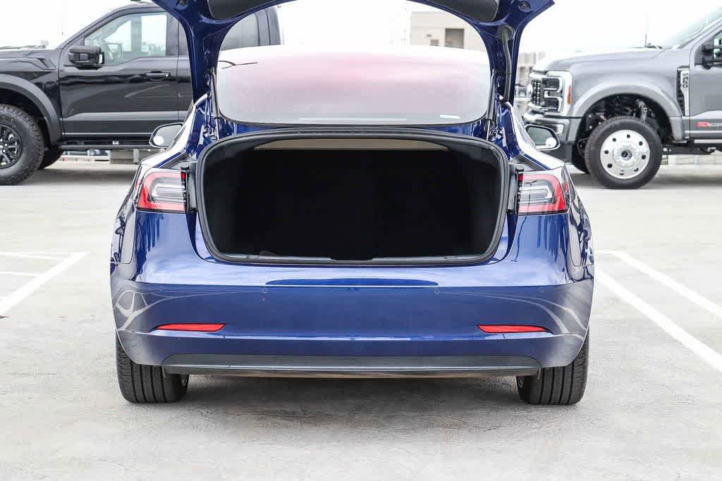 Used 2018 Tesla Model 3 Mid Range RWD image 27