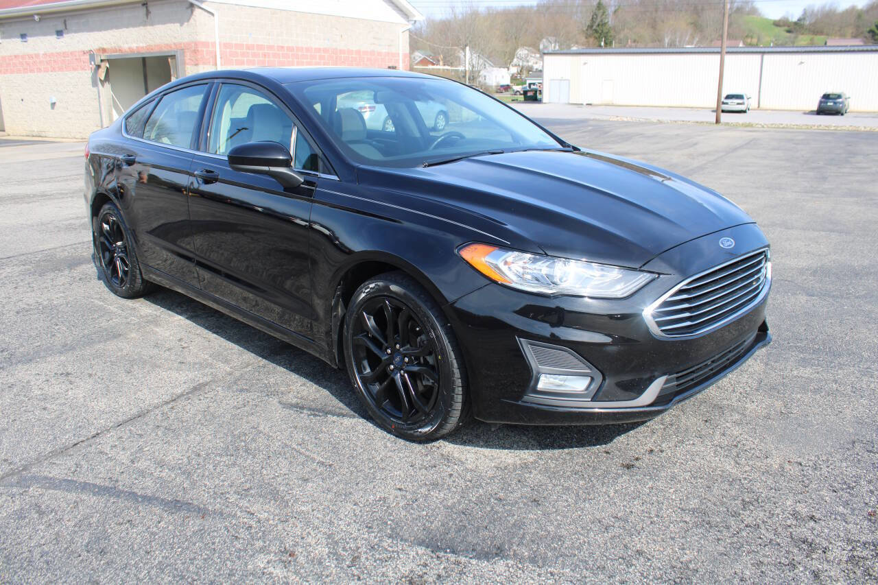 Used 2020 Ford Fusion SE w/ Equipment Group 151A image 7