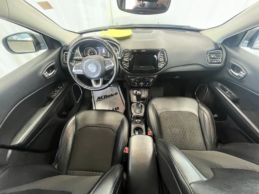 Used 2021 Jeep Compass Latitude image 13