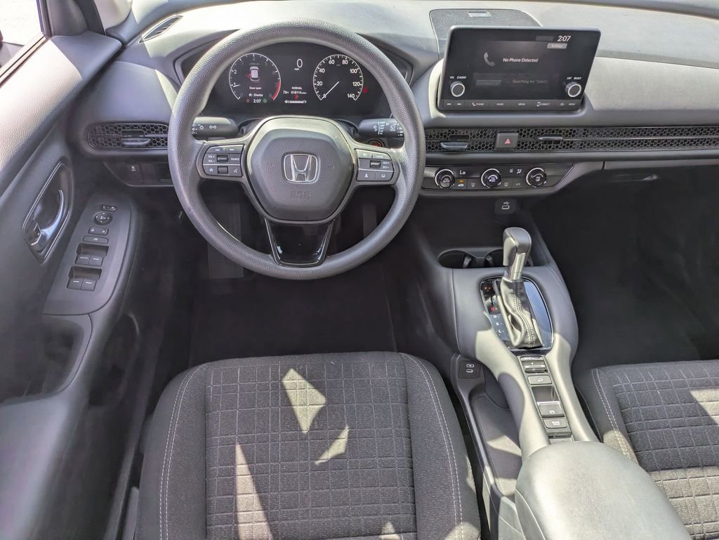 Used 2025 Honda HR-V LX image 25