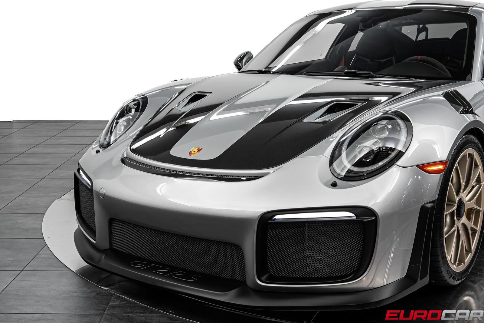 Used 2018 Porsche 911 GT2 RS RWD image 16