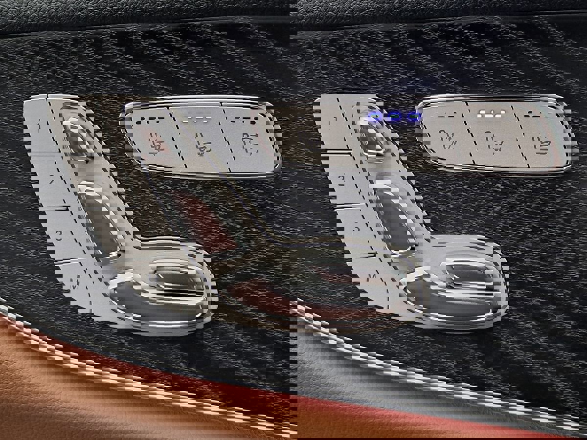 Used 2019 Mercedes-Benz E 450 4MATIC Cabriolet image 19