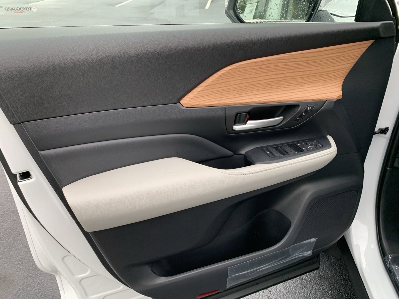 New 2024 Toyota Grand Highlander Limited image 22