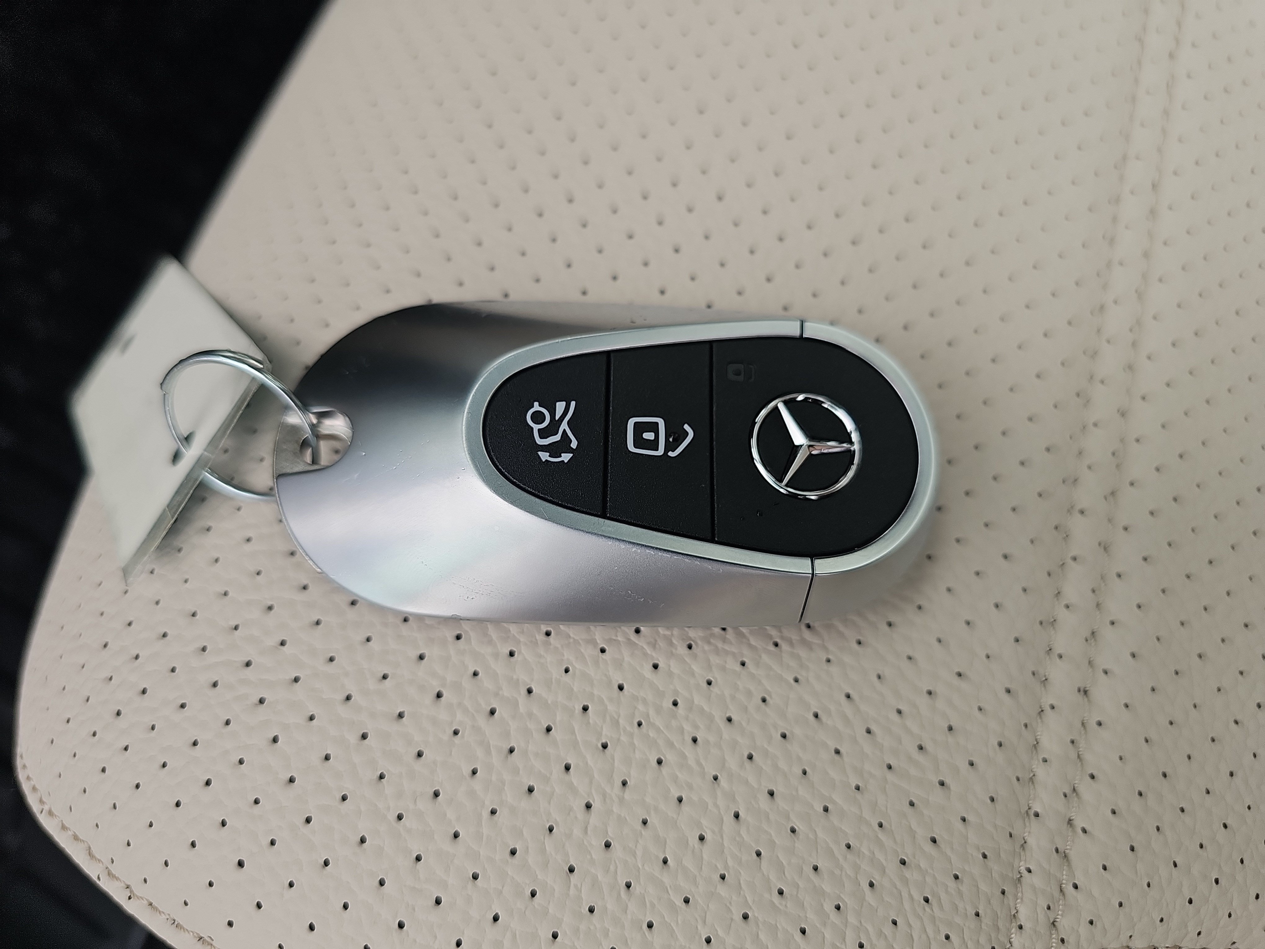 New 2026 Mercedes-Benz C 300 Sedan image 37