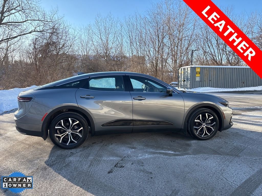 Used 2023 Toyota Crown Limited image 7