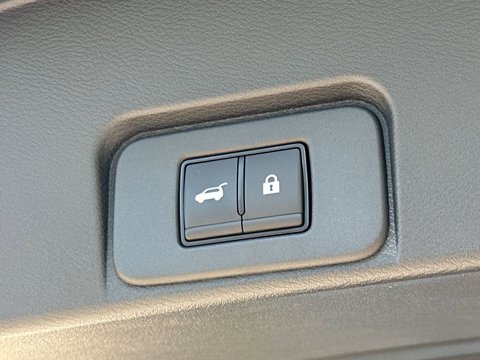 New 2026 Nissan Rogue Platinum w/ Platinum Premium Package image 17