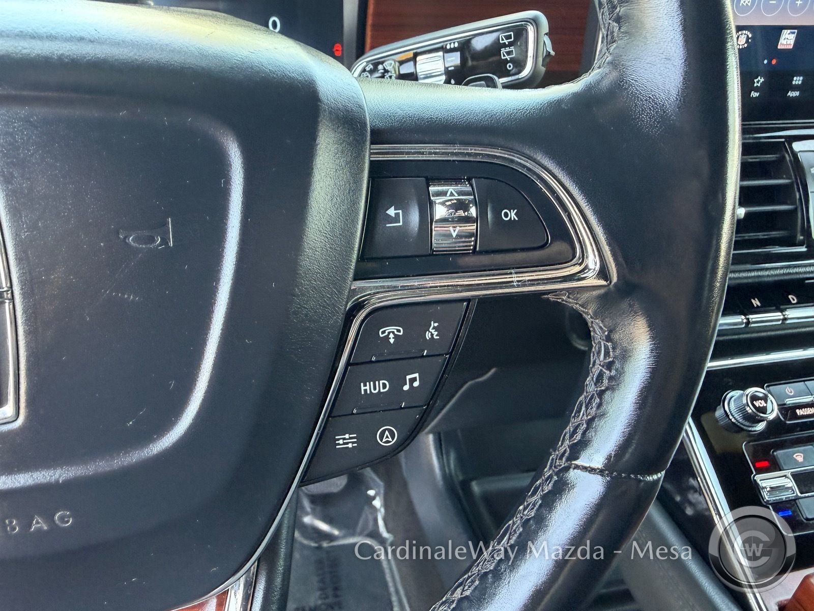 Used 2023 Lincoln Navigator Reserve AWD/4WD image 22