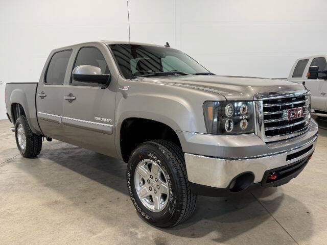 Used 2012 GMC Sierra 1500 SLE w/ All-Terrain Package AWD/4WD image 5