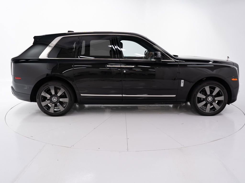 Certified 2023 Rolls-Royce Cullinan AWD/4WD image 6