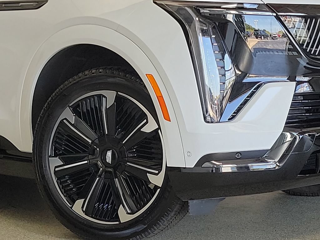 Used 2025 Cadillac Escalade IQ Sport 2 AWD/4WD image 2