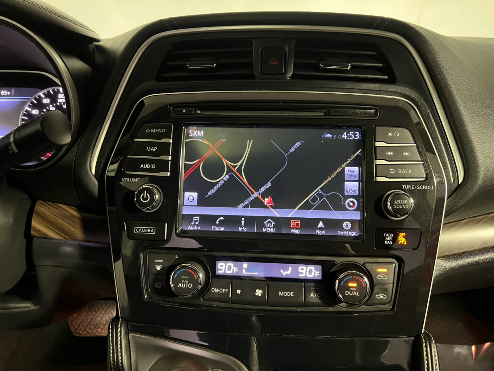 Used 2018 Nissan Maxima Platinum image 11