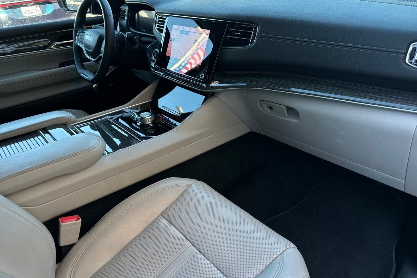 Used 2022 Jeep Wagoneer Series II image 19