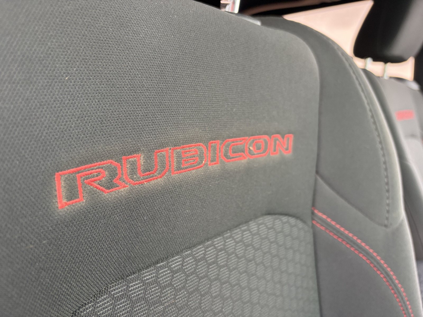 Used 2019 Jeep Wrangler Rubicon AWD/4WD image 12