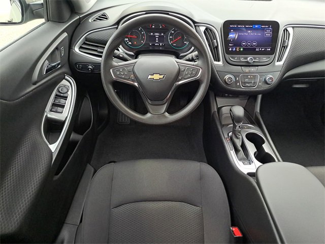 Used 2025 Chevrolet Malibu LS image 11