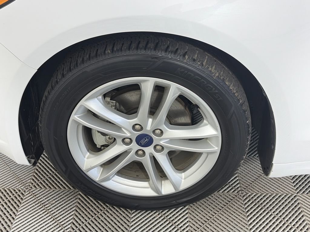 Used 2018 Ford Fusion SE image 8