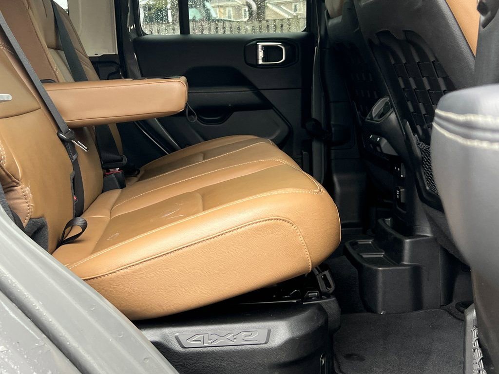 Used 2022 Jeep Wrangler Unlimited Rubicon 4xe w/ Cold Weather Group image 16