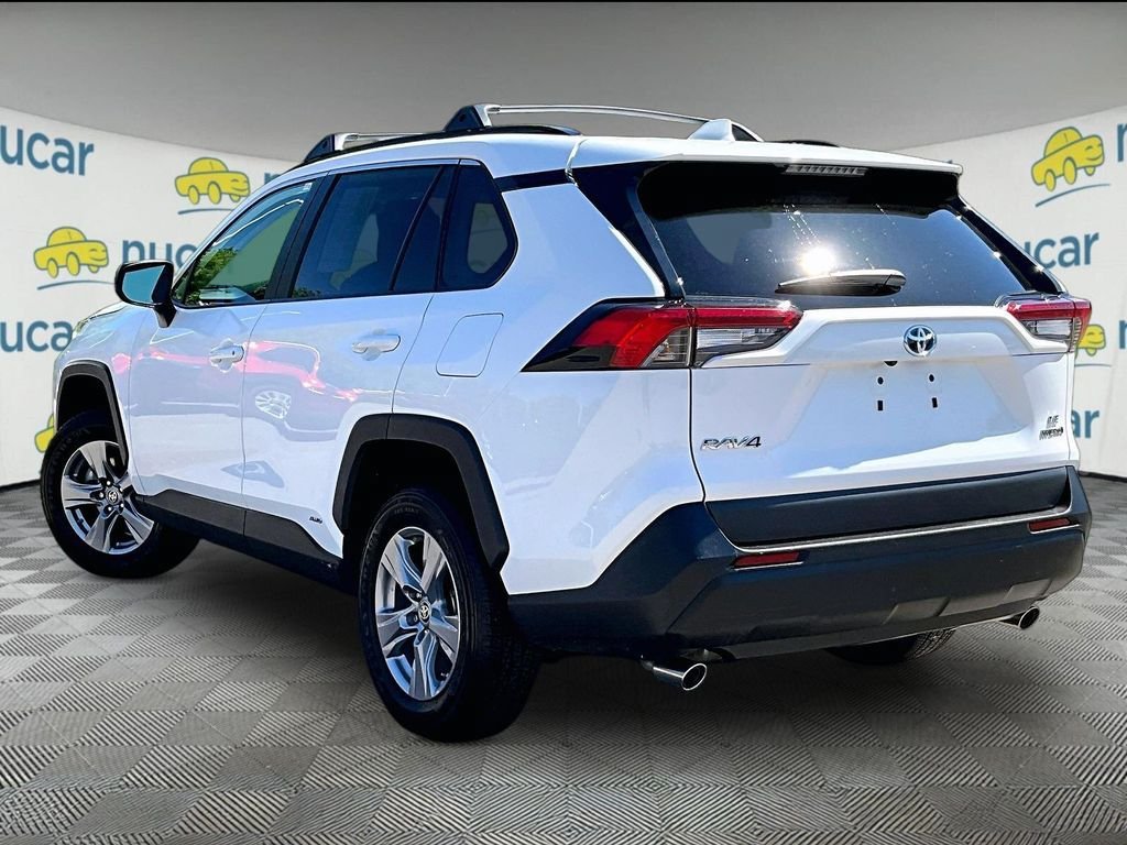 Certified 2024 Toyota RAV4 LE AWD/4WD image 4