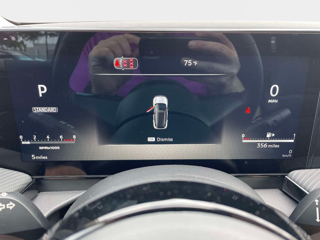 New 2027 Nissan Kicks SR w/ SR Premium Package FWD image 23