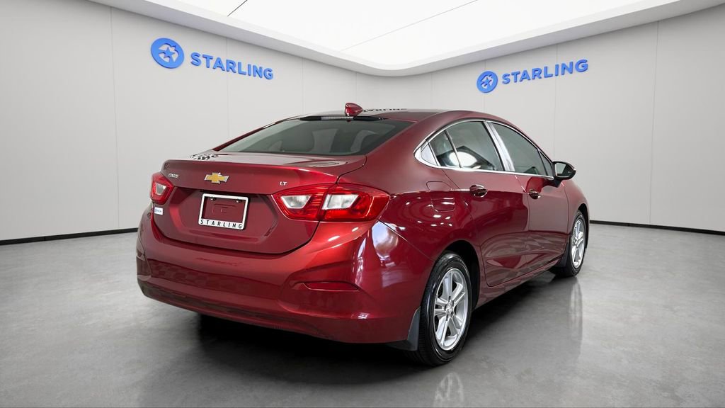 Used 2017 Chevrolet Cruze LT w/ Convenience Package FWD image 9