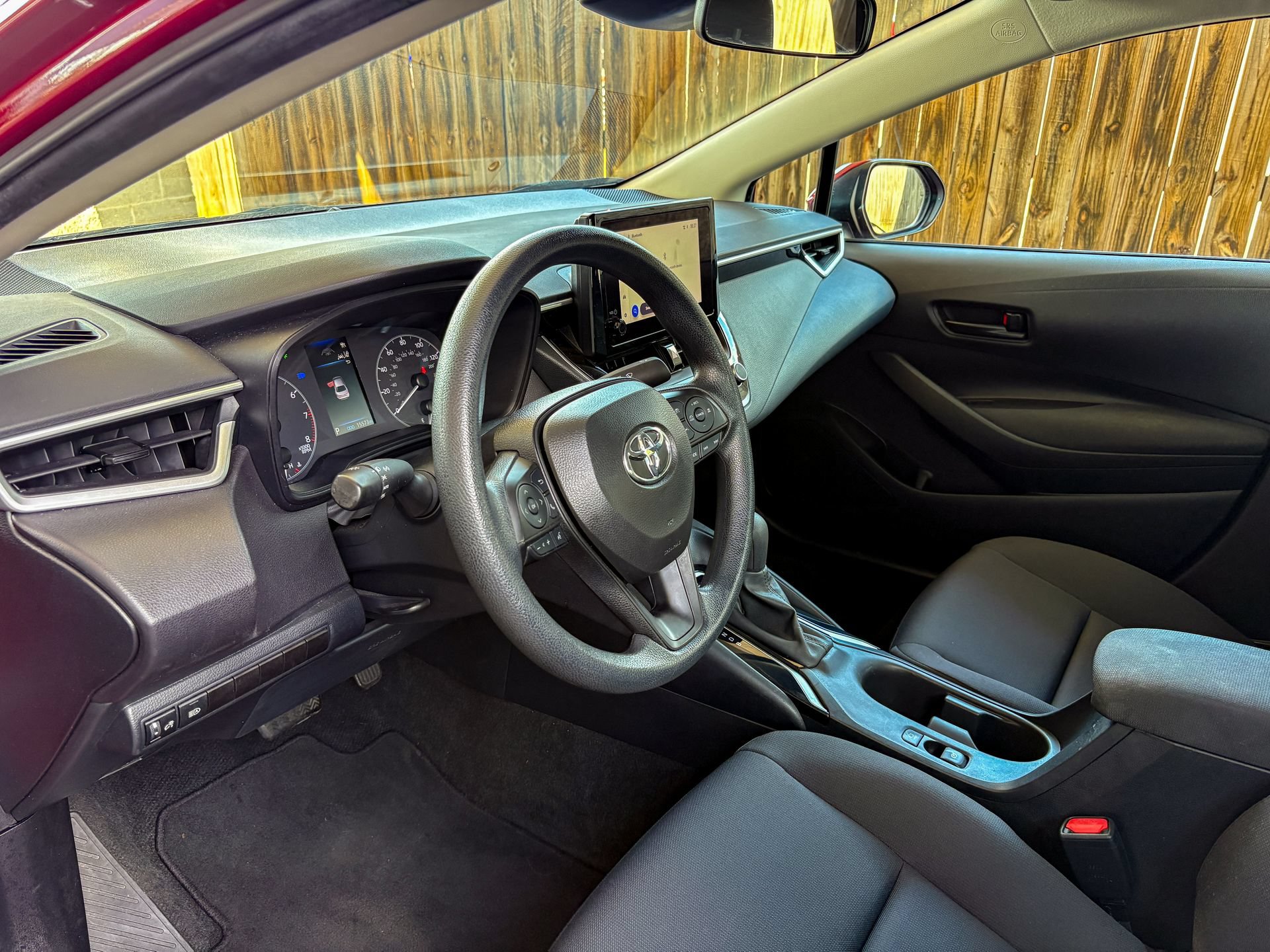 Used 2024 Toyota Corolla LE FWD image 6