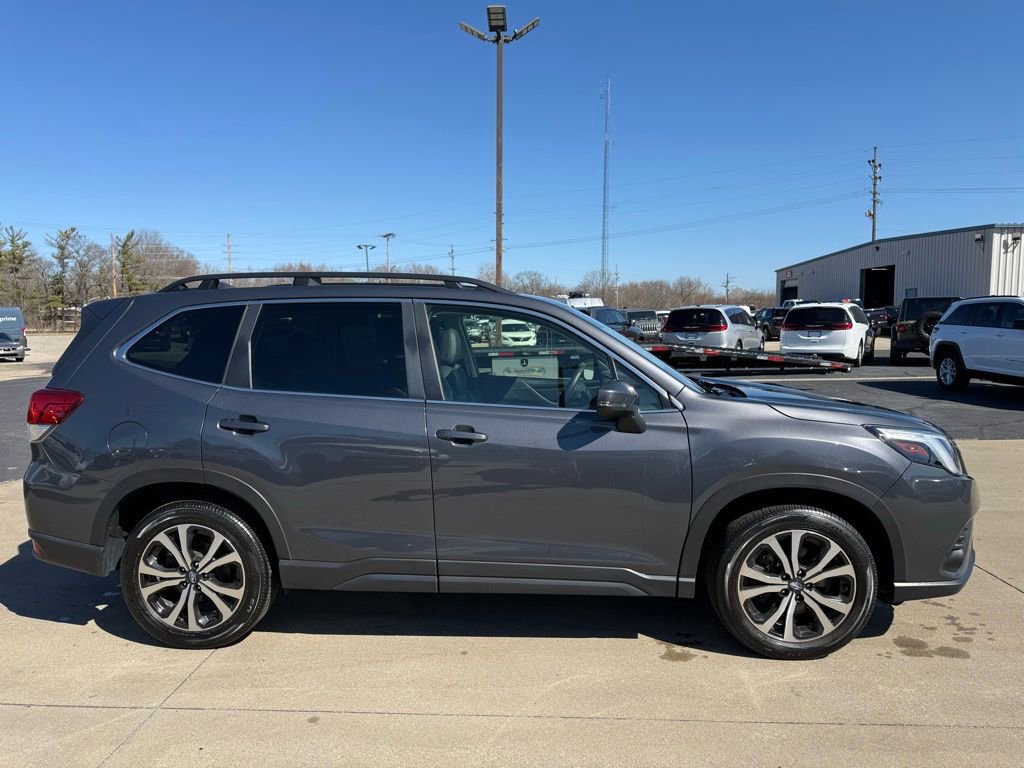 Used 2022 Subaru Forester Limited image 8