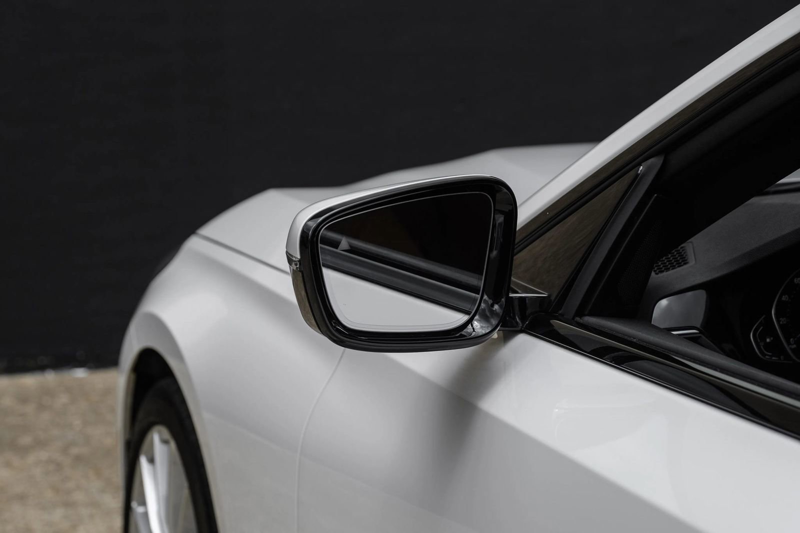 Used 2022 BMW 230i Coupe w/ M Sport Package RWD image 38