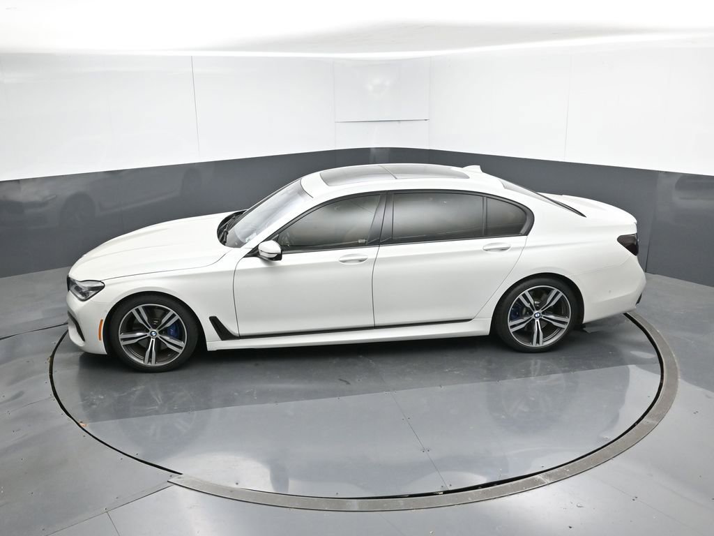 Used 2018 BMW 750i 750i 4D Sedan image 46