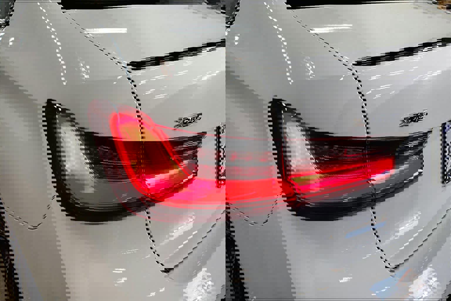 Certified 2023 BMW 330e xDrive w/ M Sport Package image 31