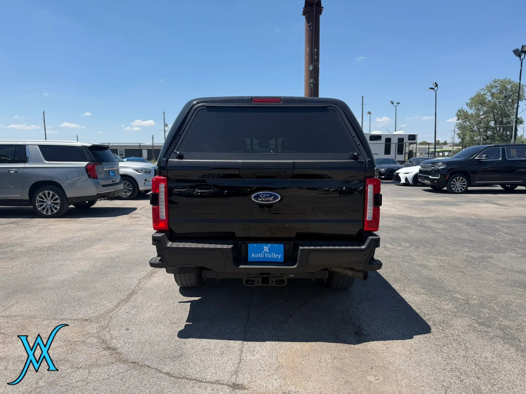 Used 2024 Ford F250 XL w/ STX Appearance Package AWD/4WD image 6