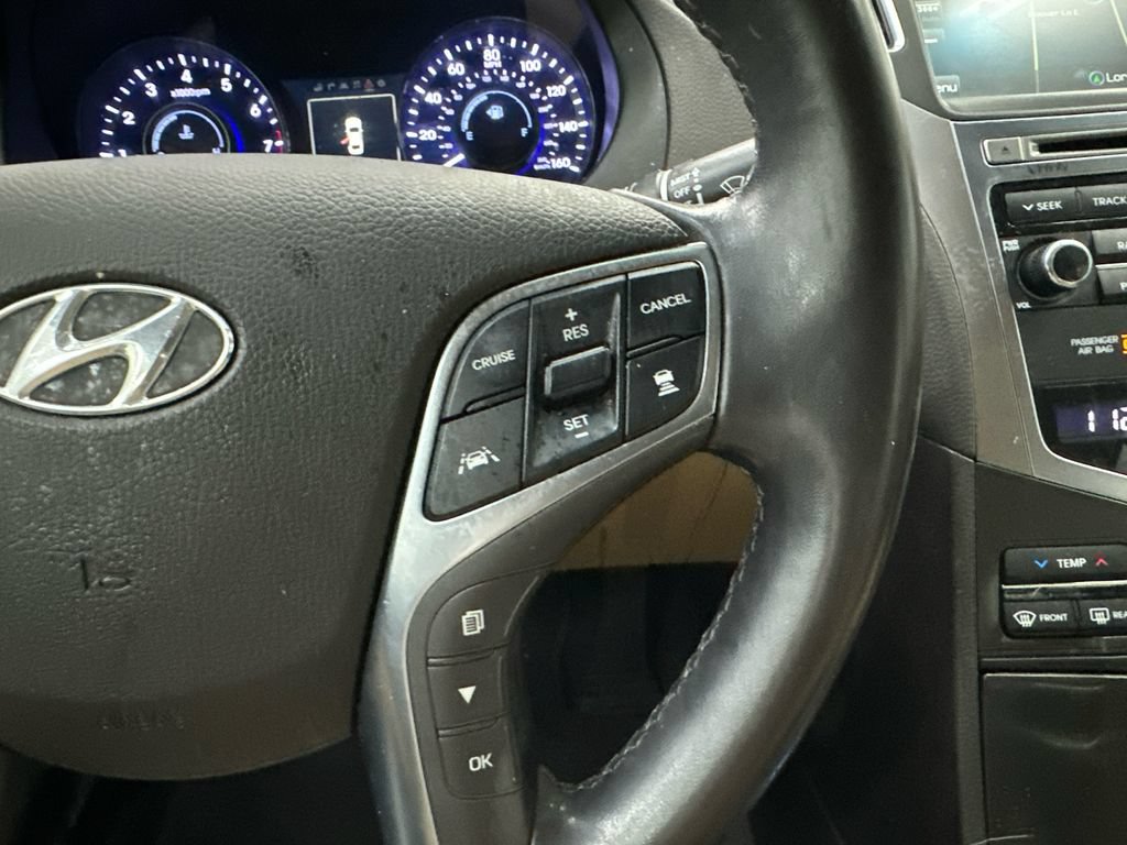 Used 2016 Hyundai Azera Limited FWD image 25