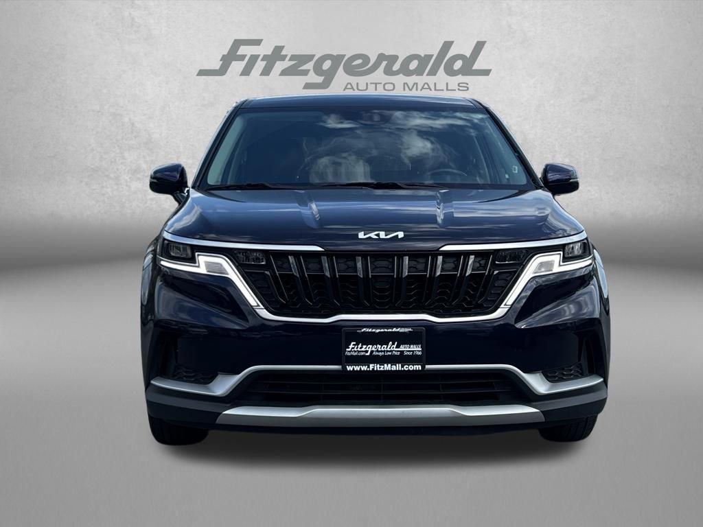 Used 2024 Kia Carnival LX image 5