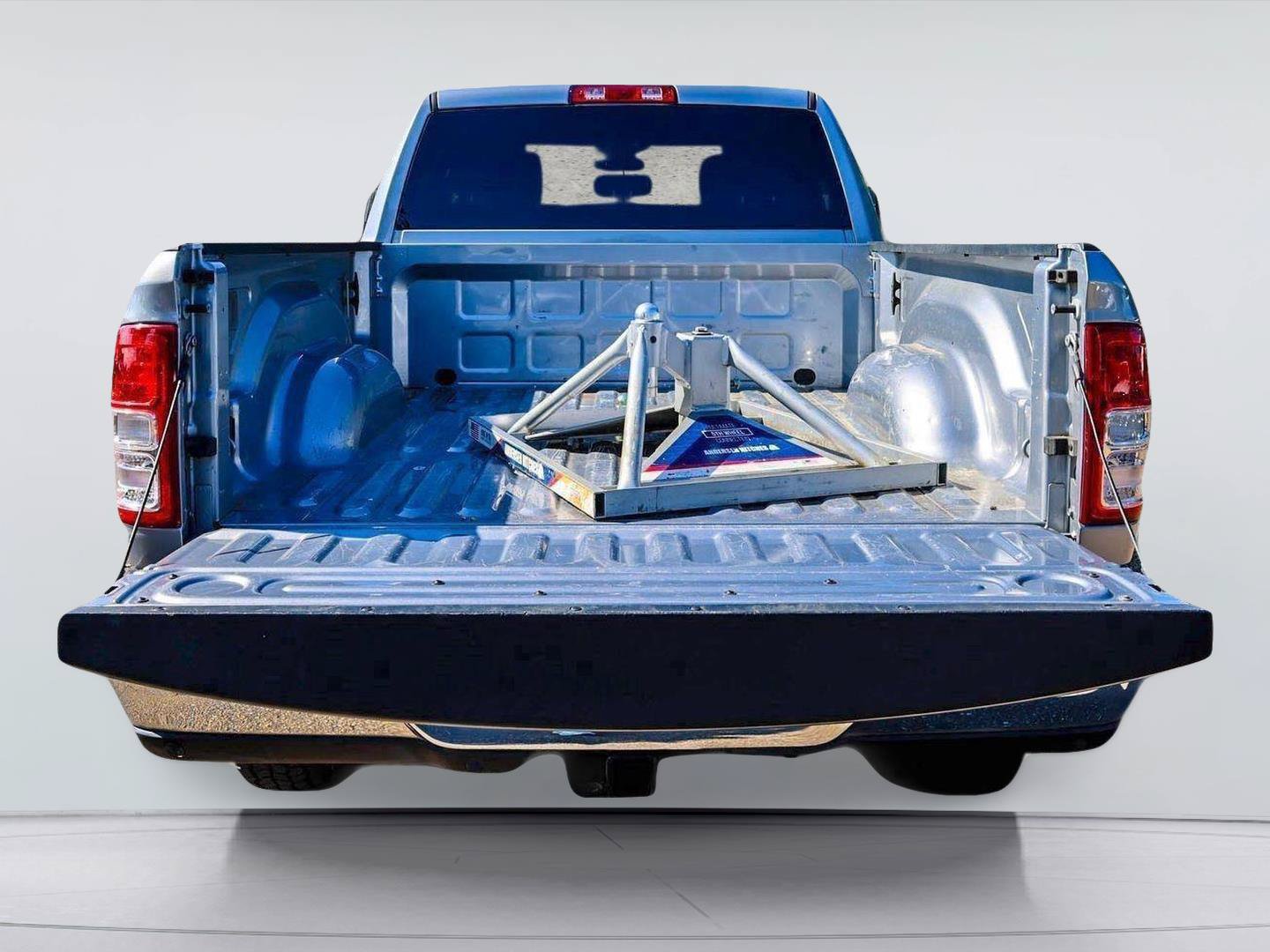 Used 2023 RAM 3500 Big Horn w/ Level 1 Equipment Group AWD/4WD image 7