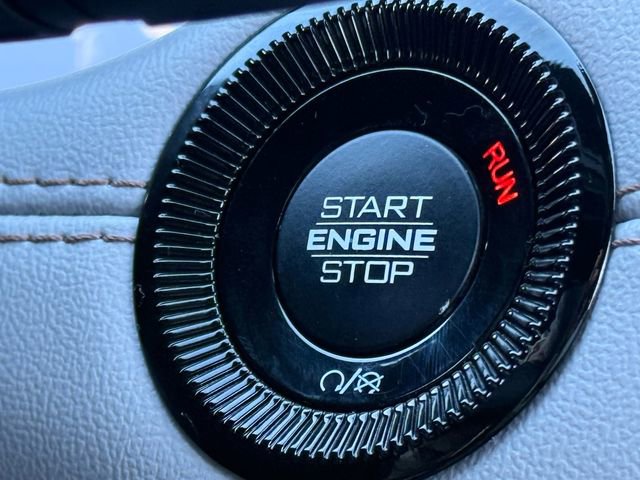 Used 2024 Jeep Compass Limited image 15