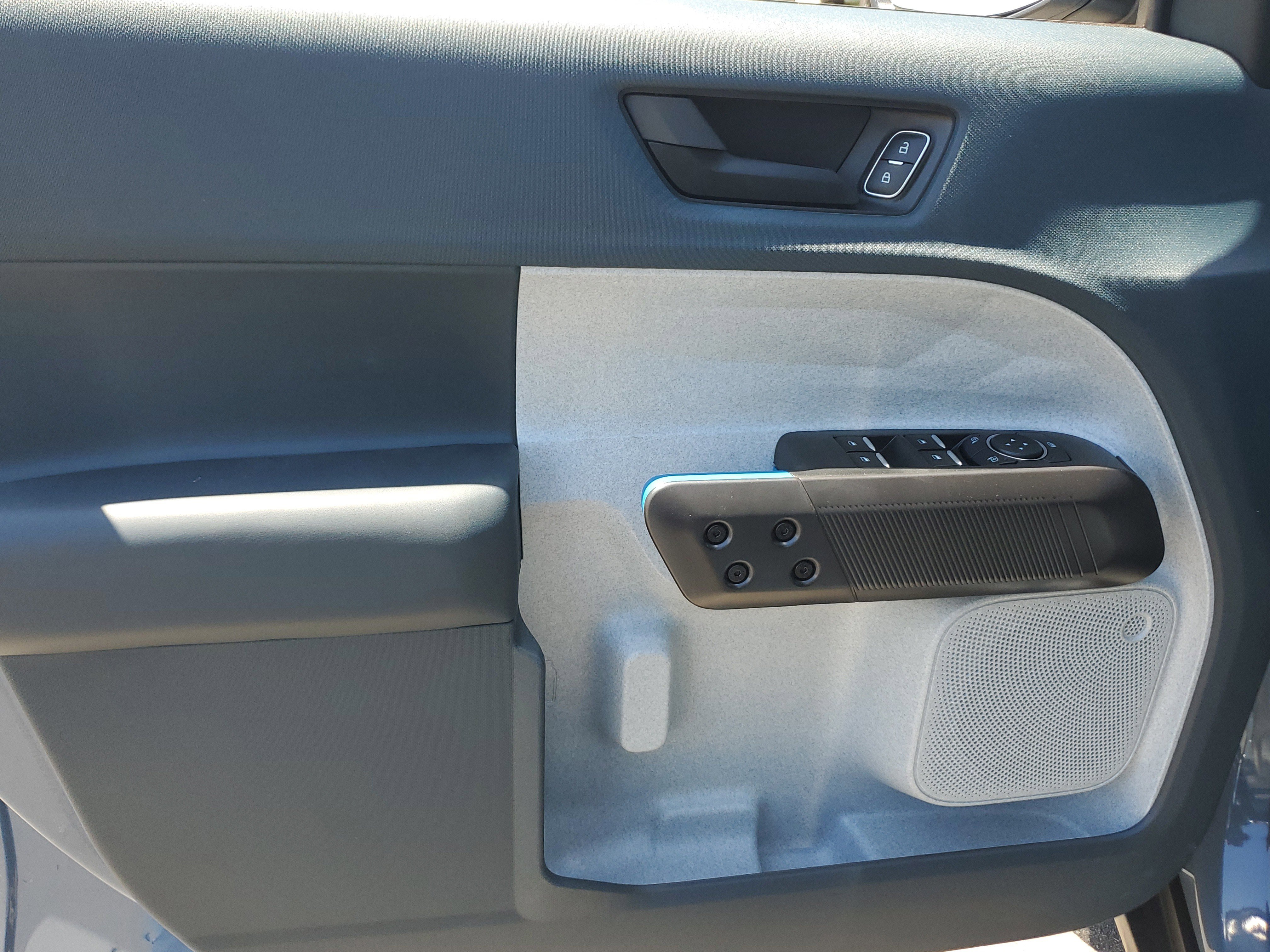 New 2025 Ford Maverick XLT w/ XLT Luxury Package image 13